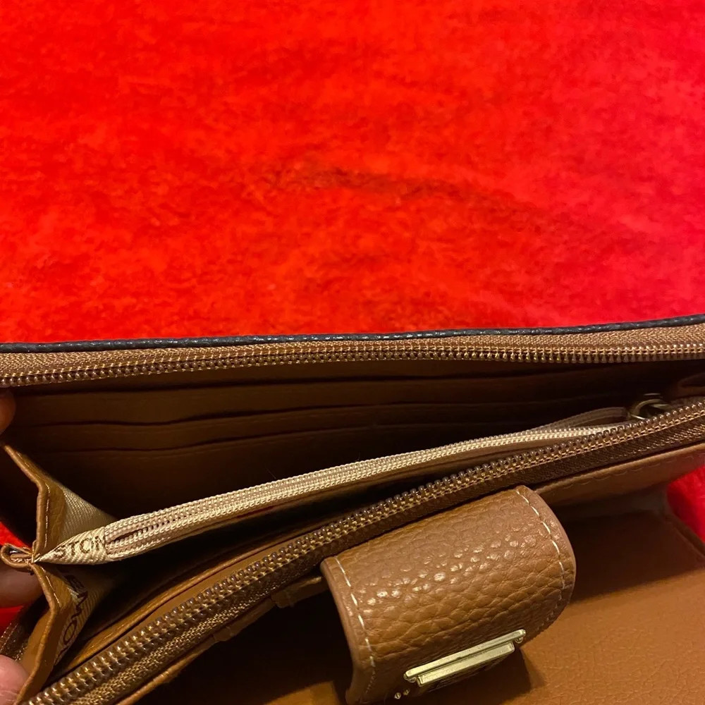 Wallet - Picture 5 of 6